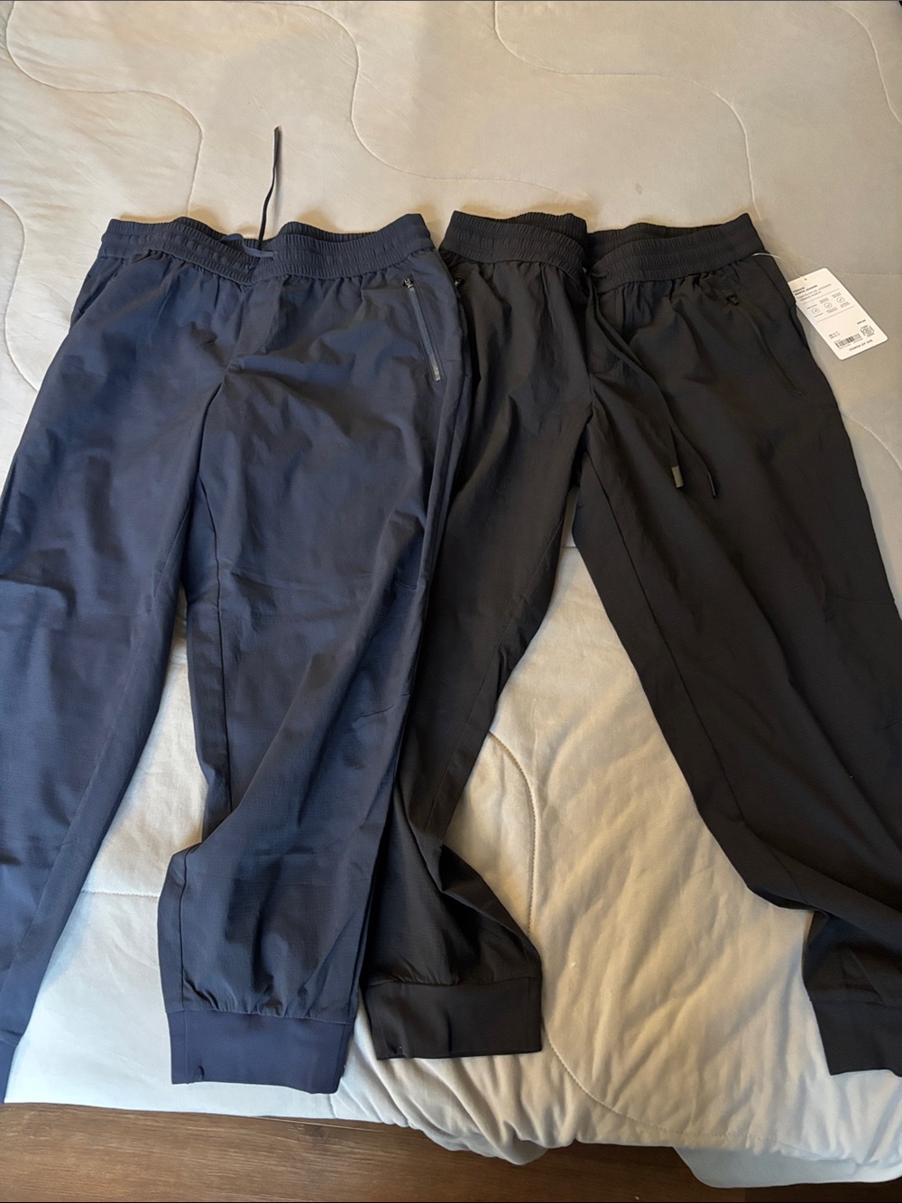 Athleta Women’s Trekkie North Joggers - Black & Navy